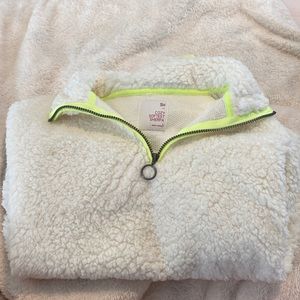 SO cozy soft sherpa size large